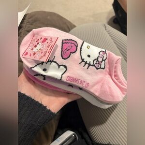 Nwt womens hello kitty Valentine's Day socks set of 5